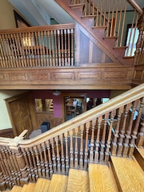 Stunning staircase made me smile each time I climbed up to the bedrooms. The stairs do creak a bit, but that didn’t bother us.
