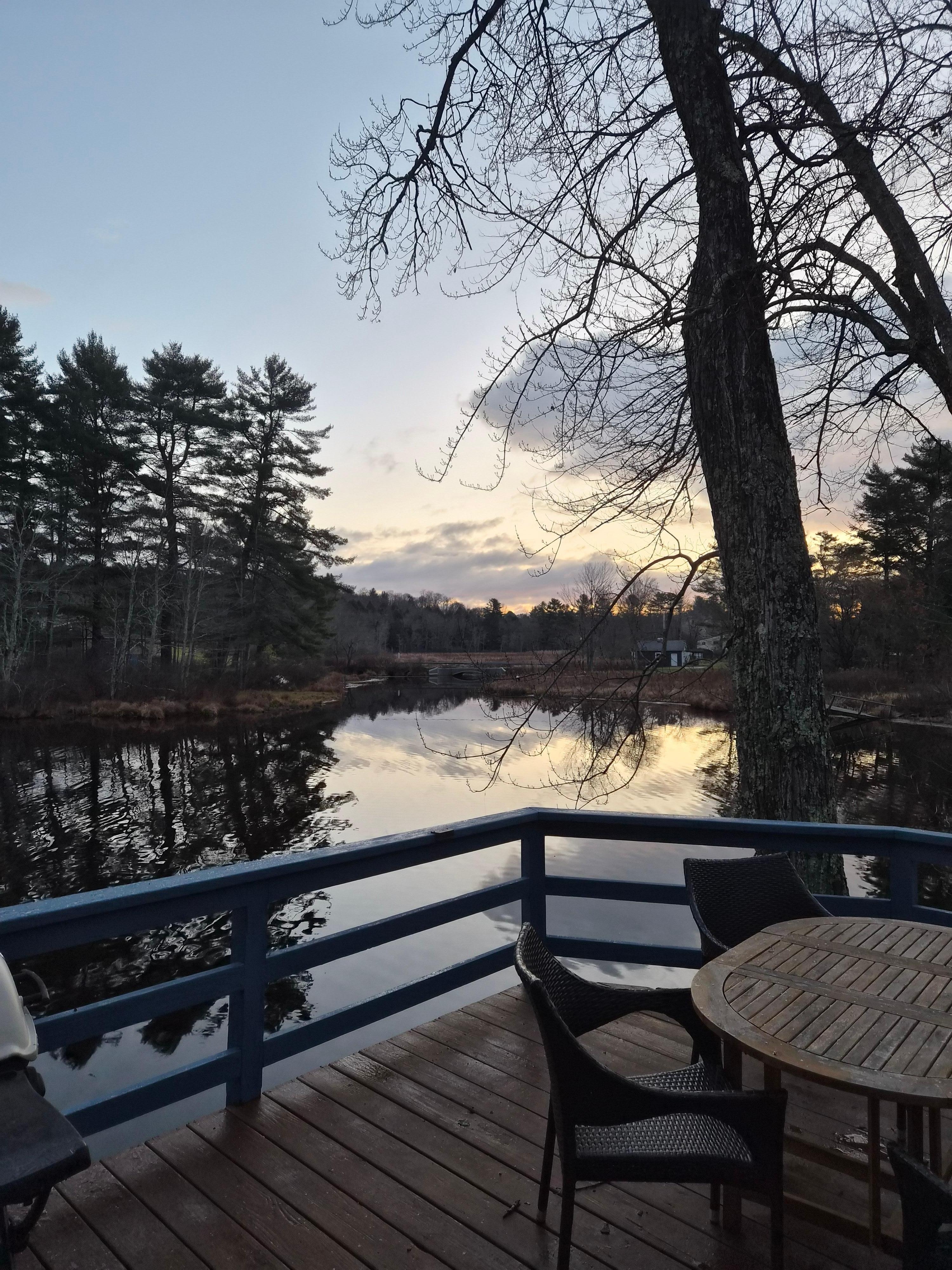 Early Rising deck view 