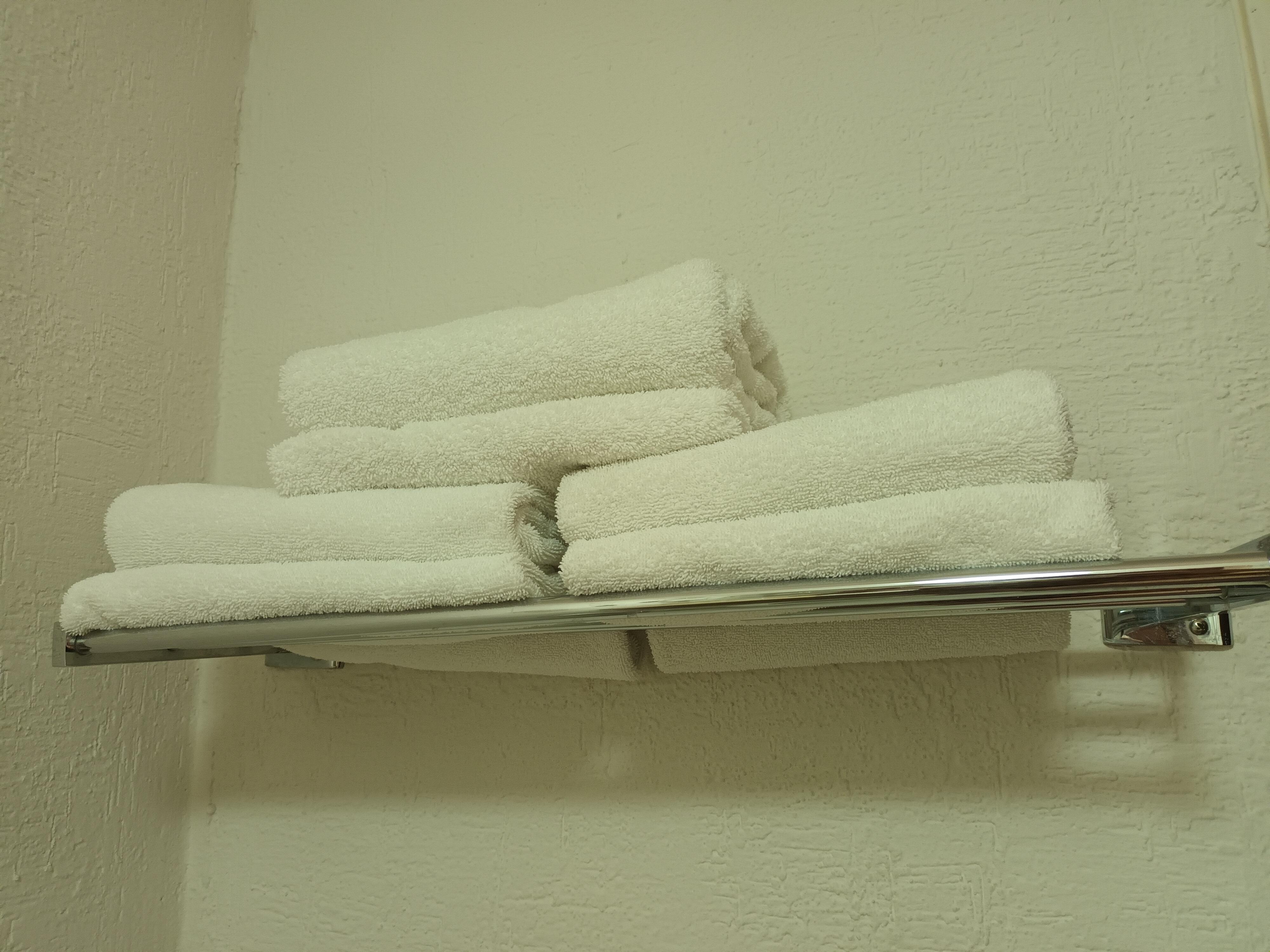 Thin towels