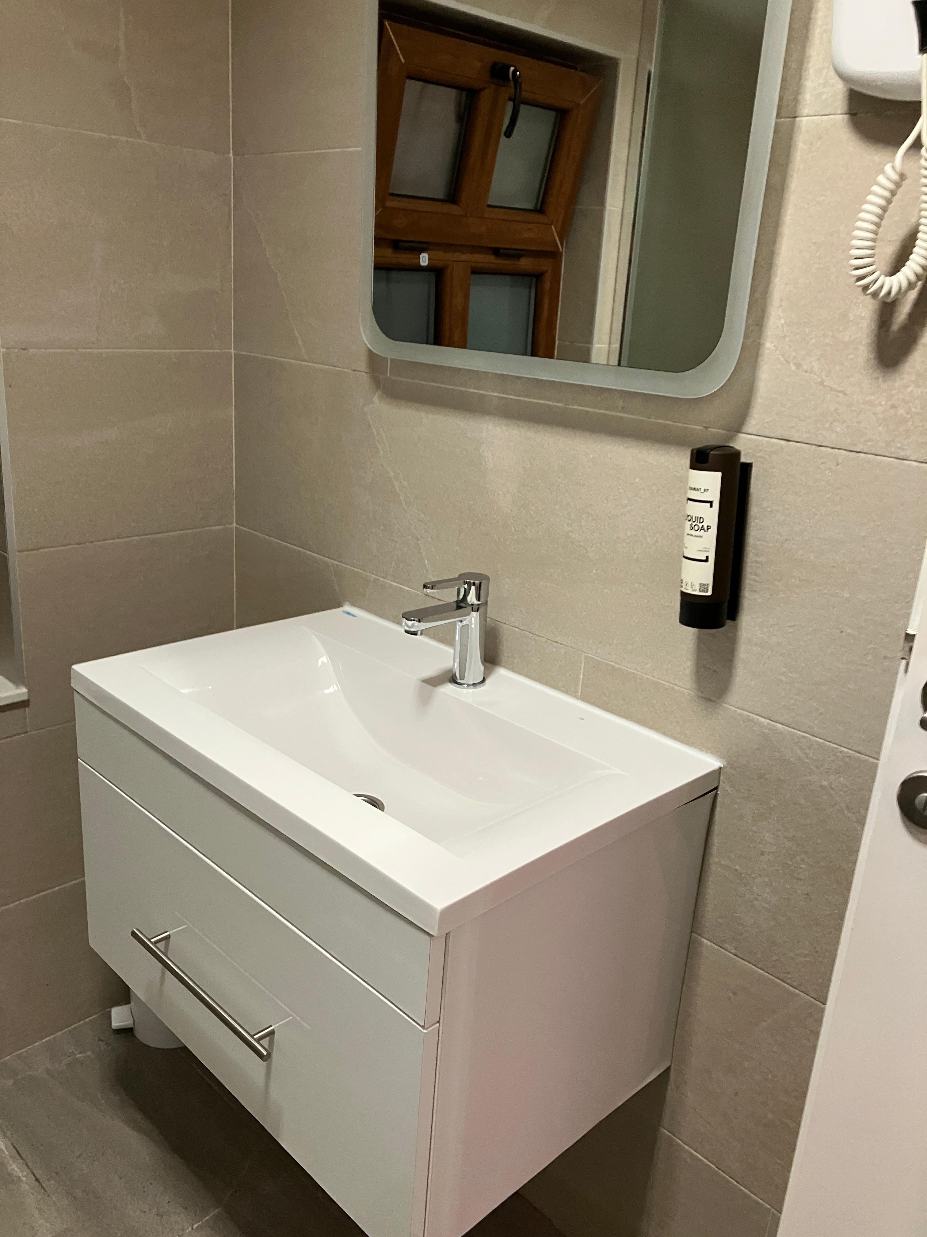 No amenities bathroom 