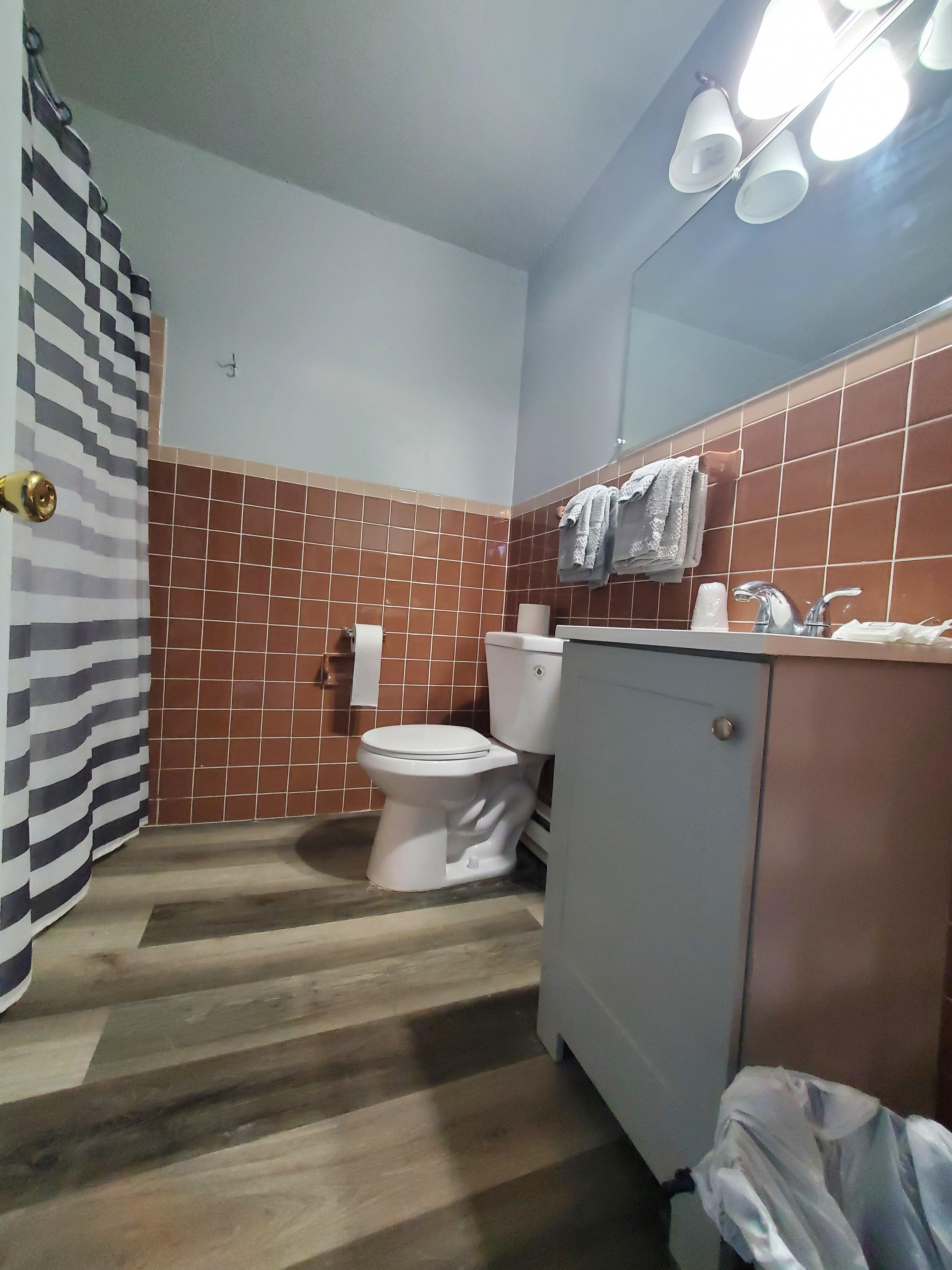 Bathroom wide angle. 