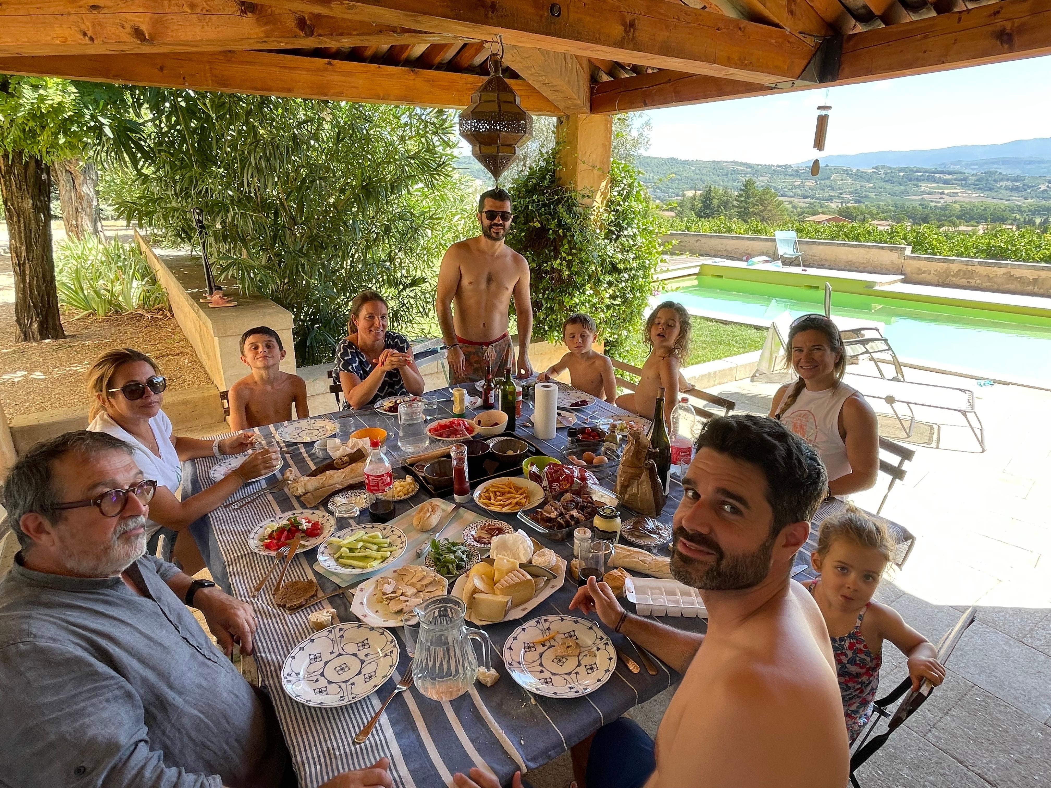 Une très grande tablée familiale !