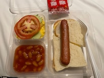 맛없고 식빵은 다 굳어있었음. 조식선택시 사진도 없어서 선택하기도 어려웠음