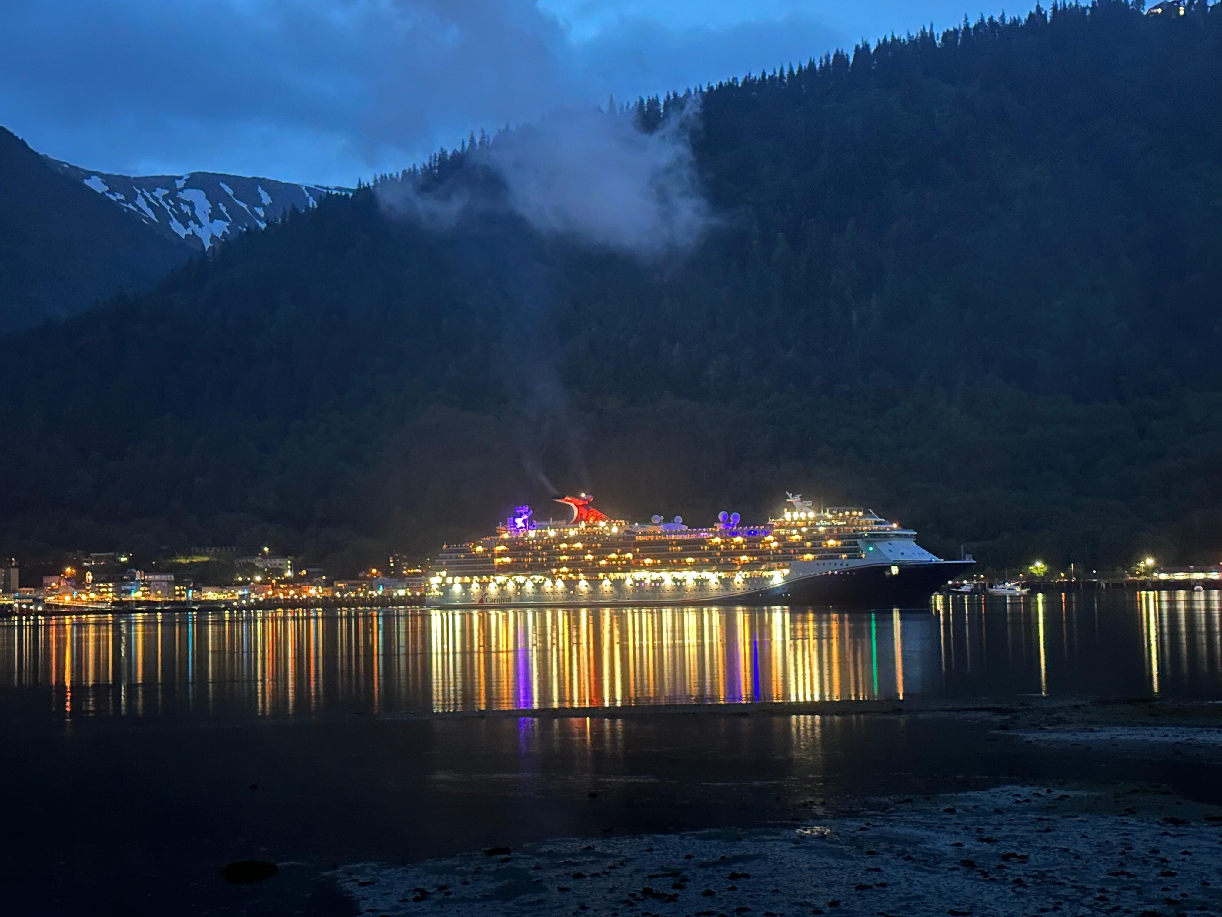 Beautiful views of cruise harbor 
