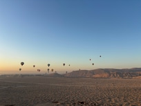 Sonnenaufgang mit Blick auf die Berge