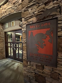 Cool restaurant