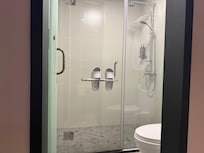 I like Chinese showers