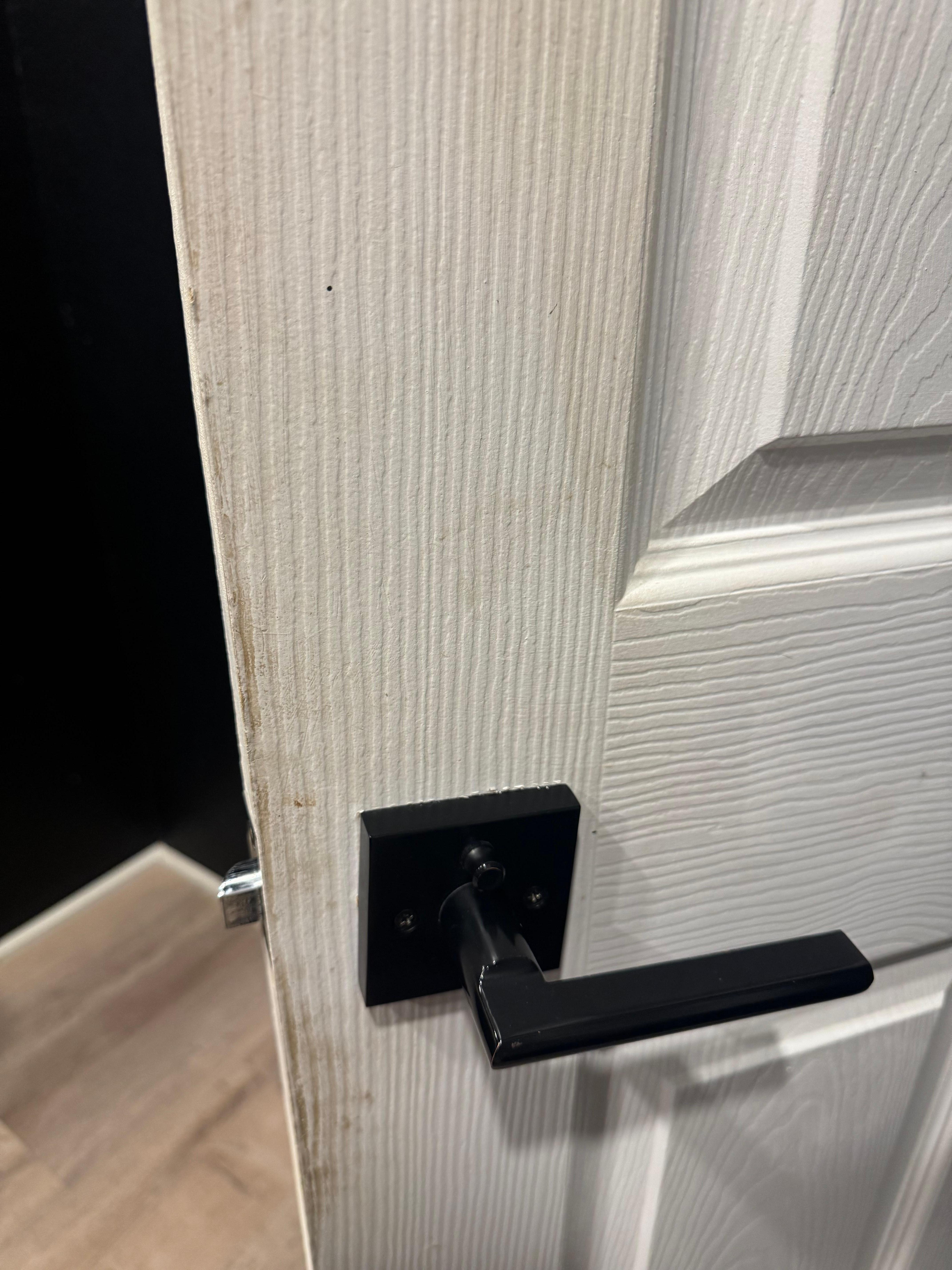 The dirty grime on the door in the bathroom all the doors were like this. 