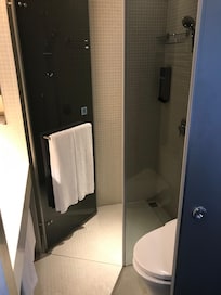 ウォシュレット付きです