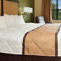 Bed looks very comfortable just checking in all right bud