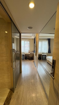 Le couloir d’entrée.