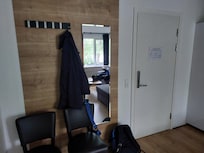 Stue fra soveværelse