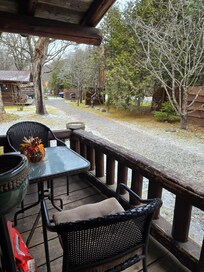 Great little porch out front