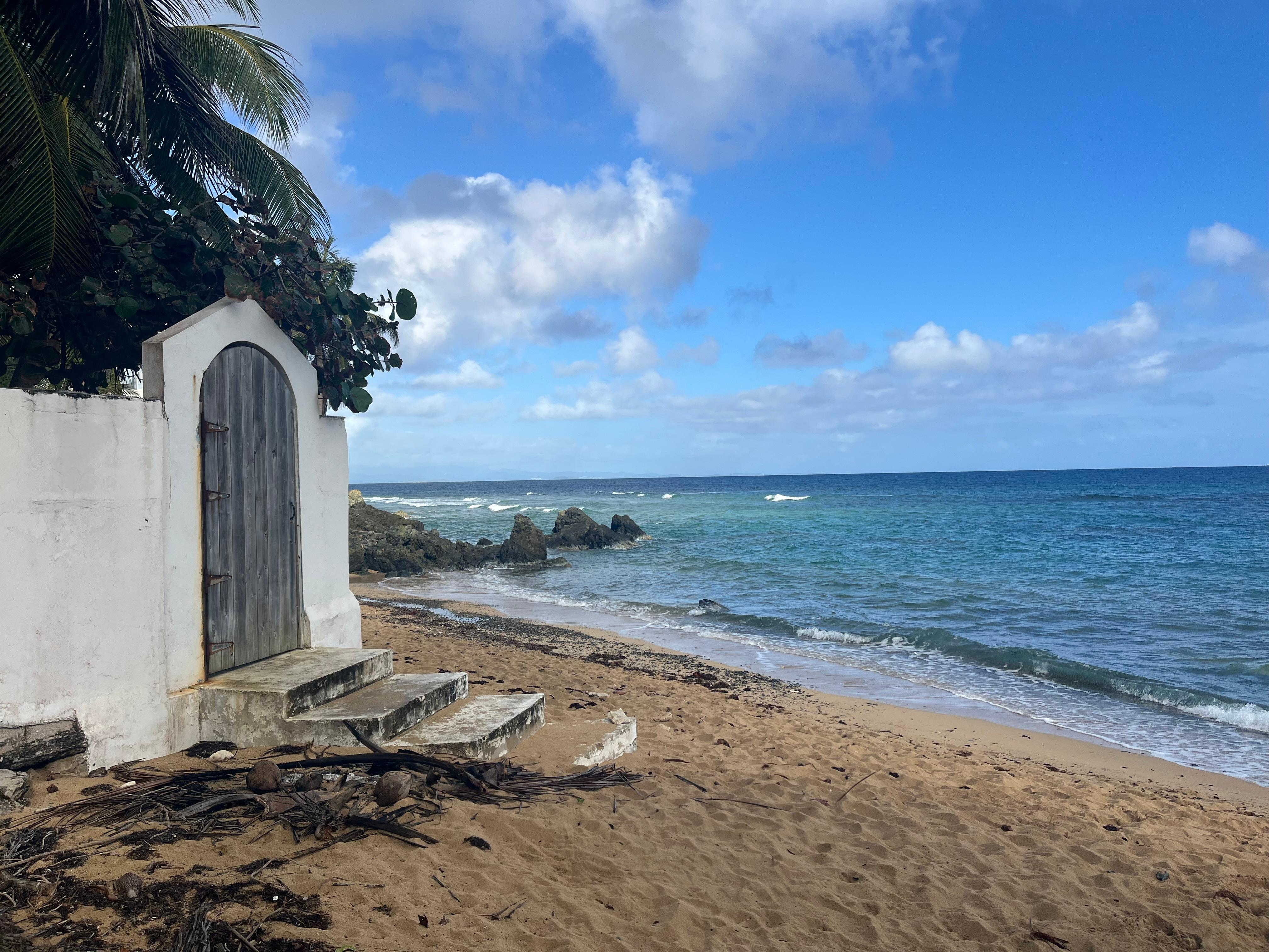 The beach less than a 10min walk away. 