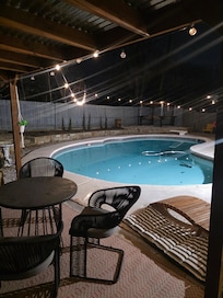 Great back yard and pool area!