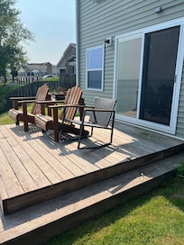 Cute outdoor space!