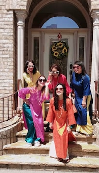 Our group picture in front of the beautiful villa.