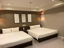 2 king size beds
