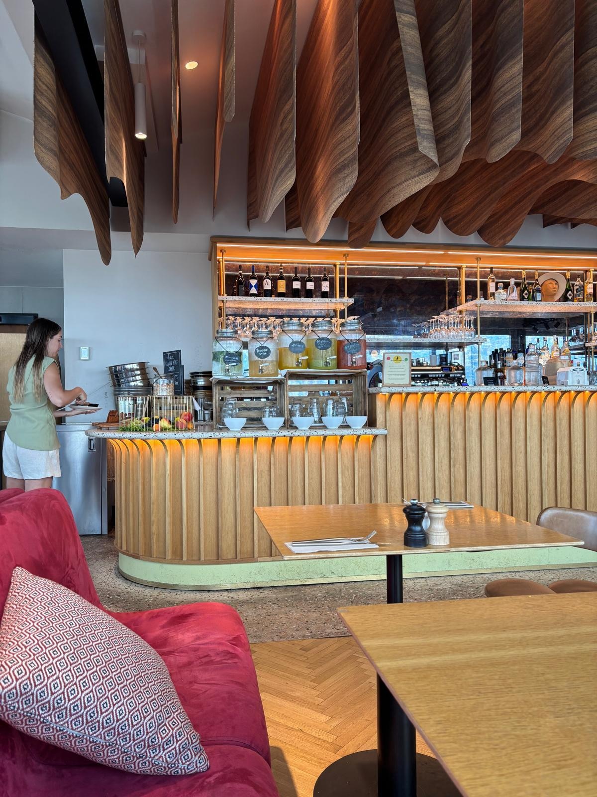 Zone restaurant au 9 étage 