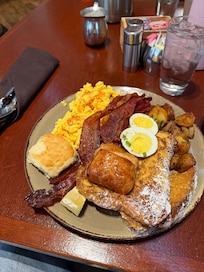 $$ breakfast Buffet till 11:30