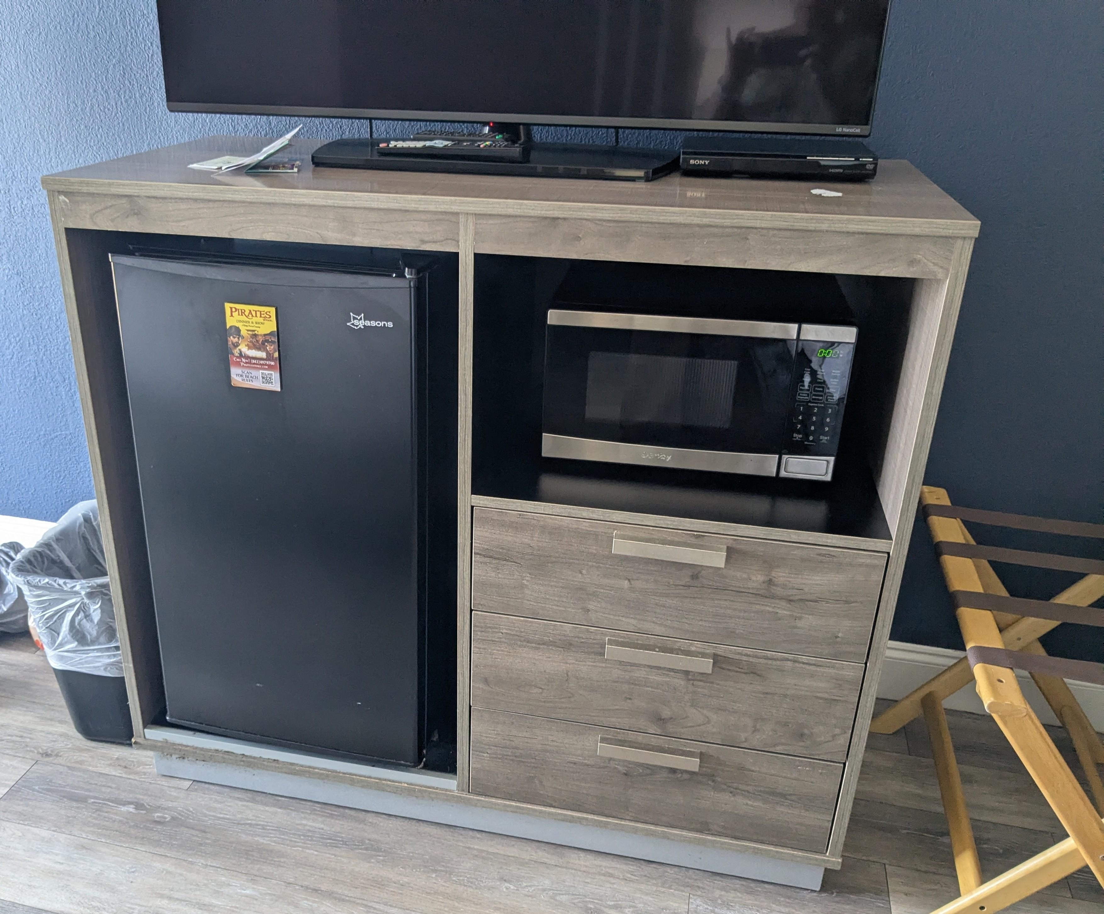 Dorm size fridge. Kept everything cold! 