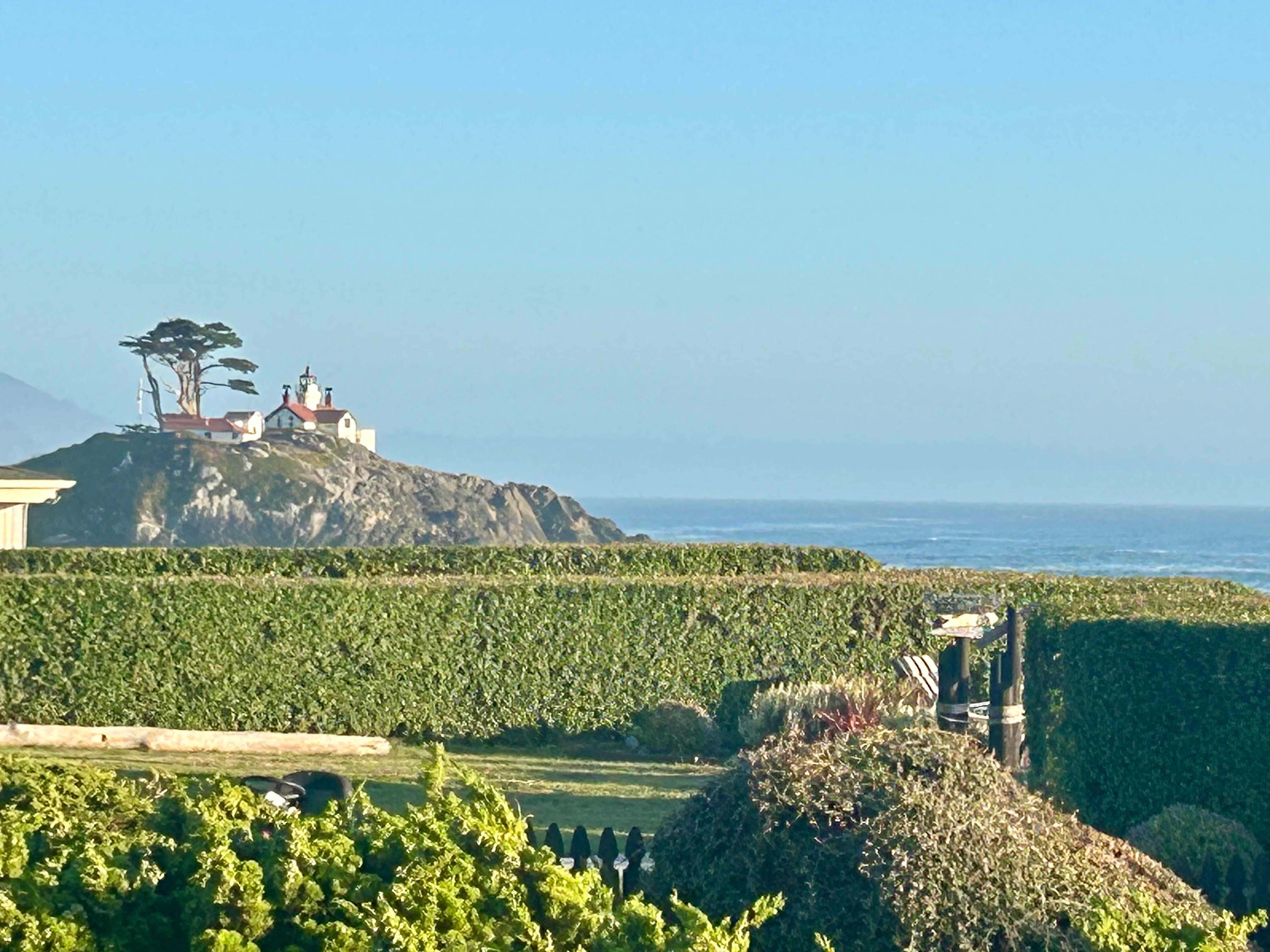 Daytime view of lighthouse 
