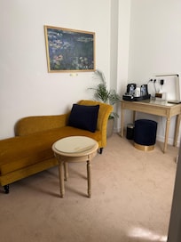 Nice suite