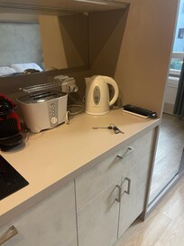 Kitchen area pull out table
