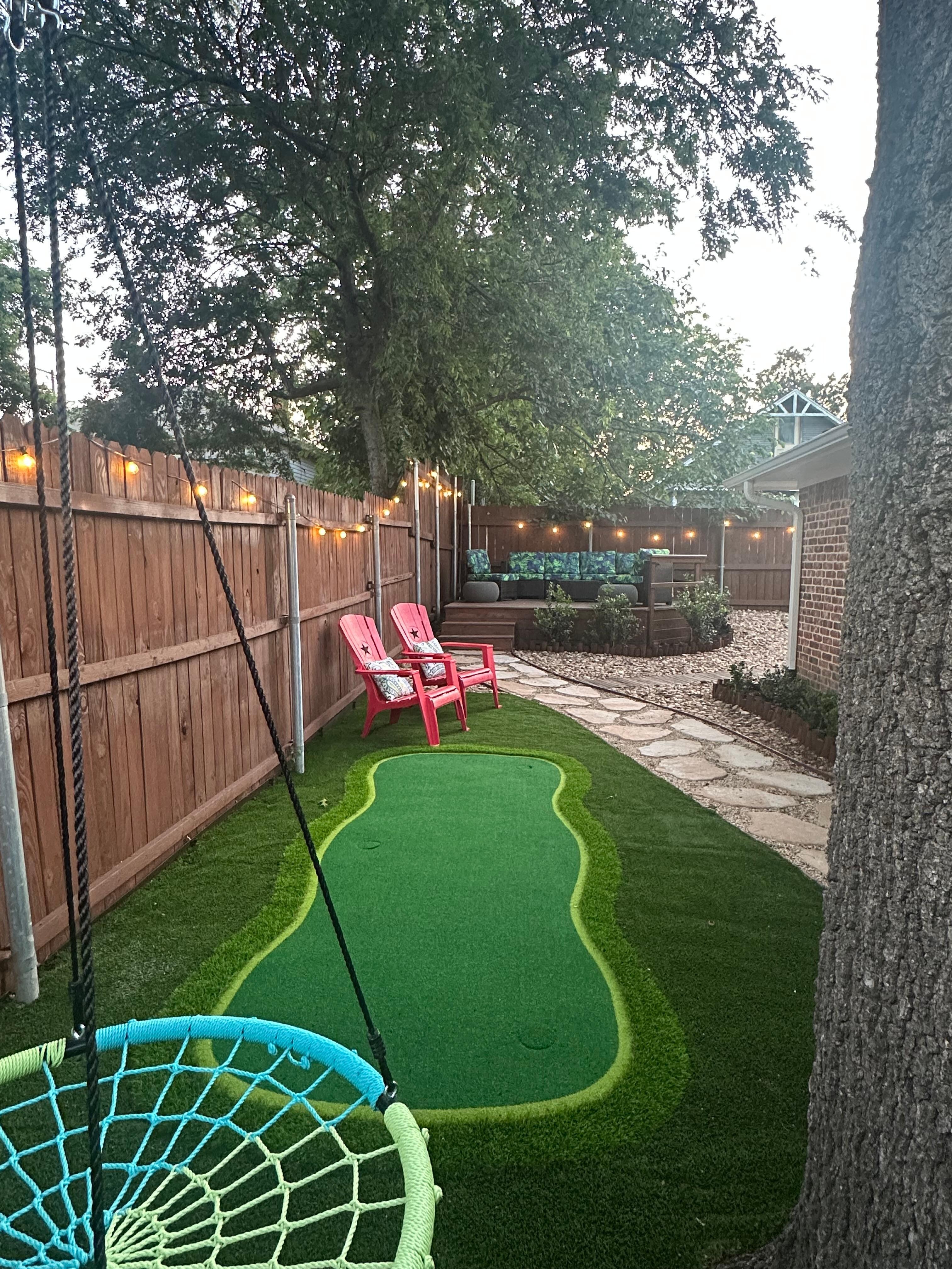 Cute backyard! 