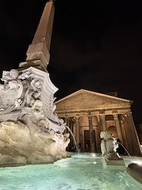 Pantheon a 5 minutos a pé