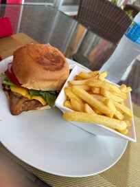 I enjoyed a Chicken Sandwich and Fries from the on site restaurant! Very convenient and the staff were kind and friendly.