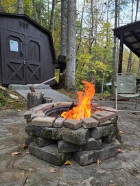 Outdoor fire ring