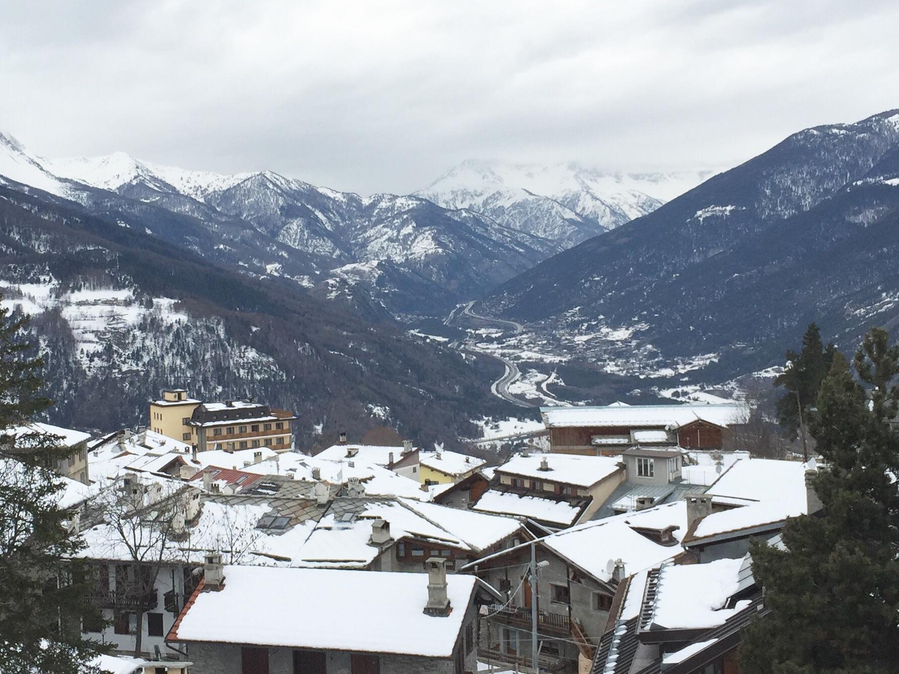 View leading up to the hotel