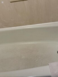 Tub that had not been cleaned