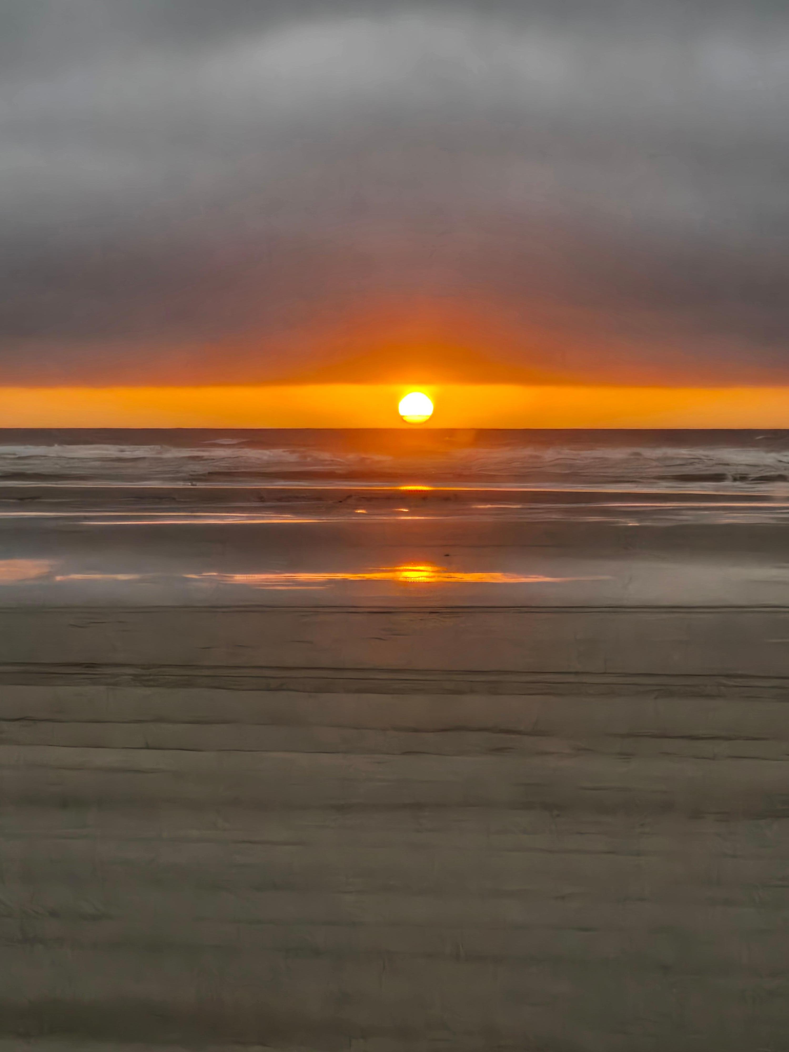Beautiful sunset Ocean shores 