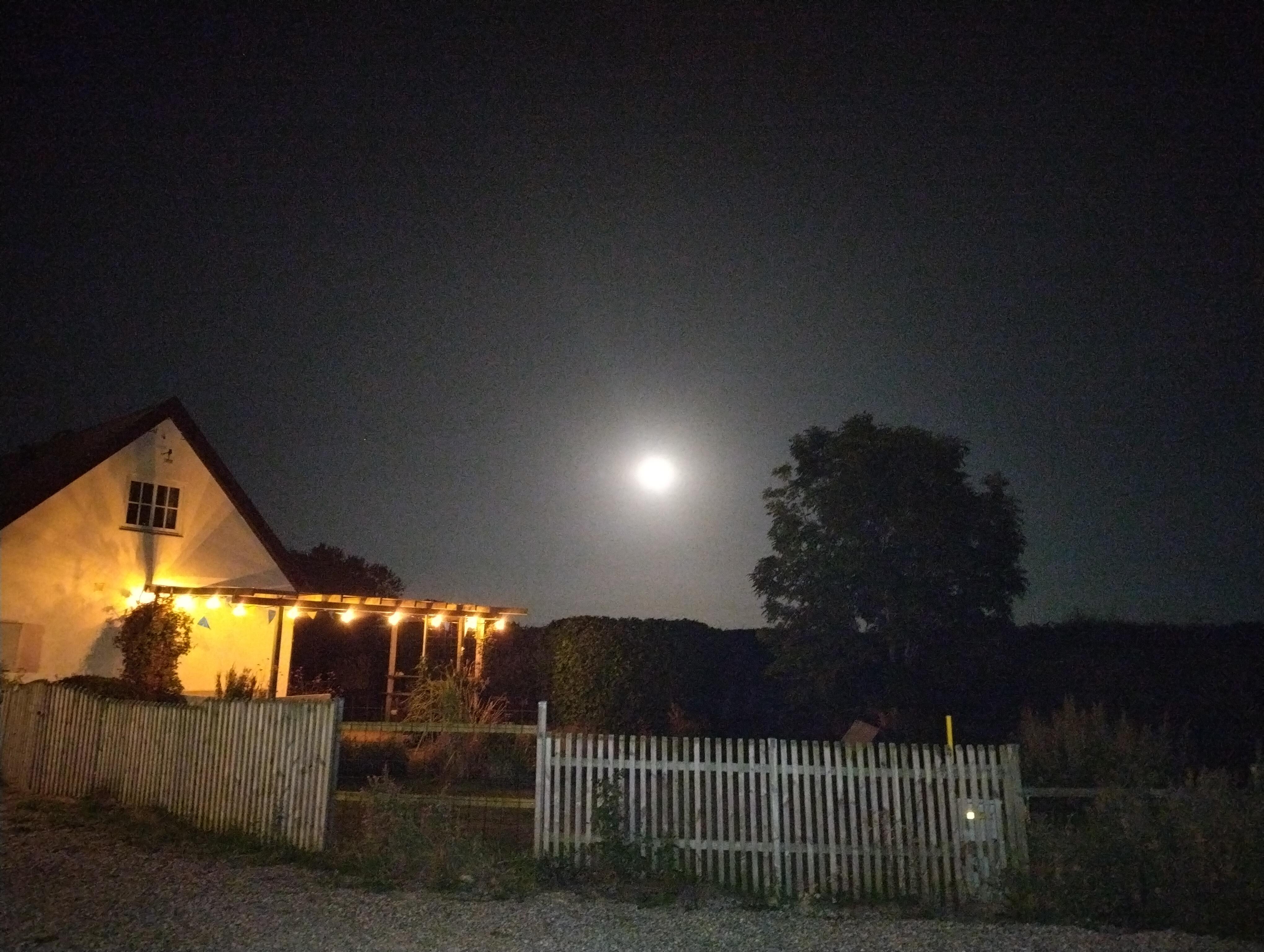 Supermoon over Backadal