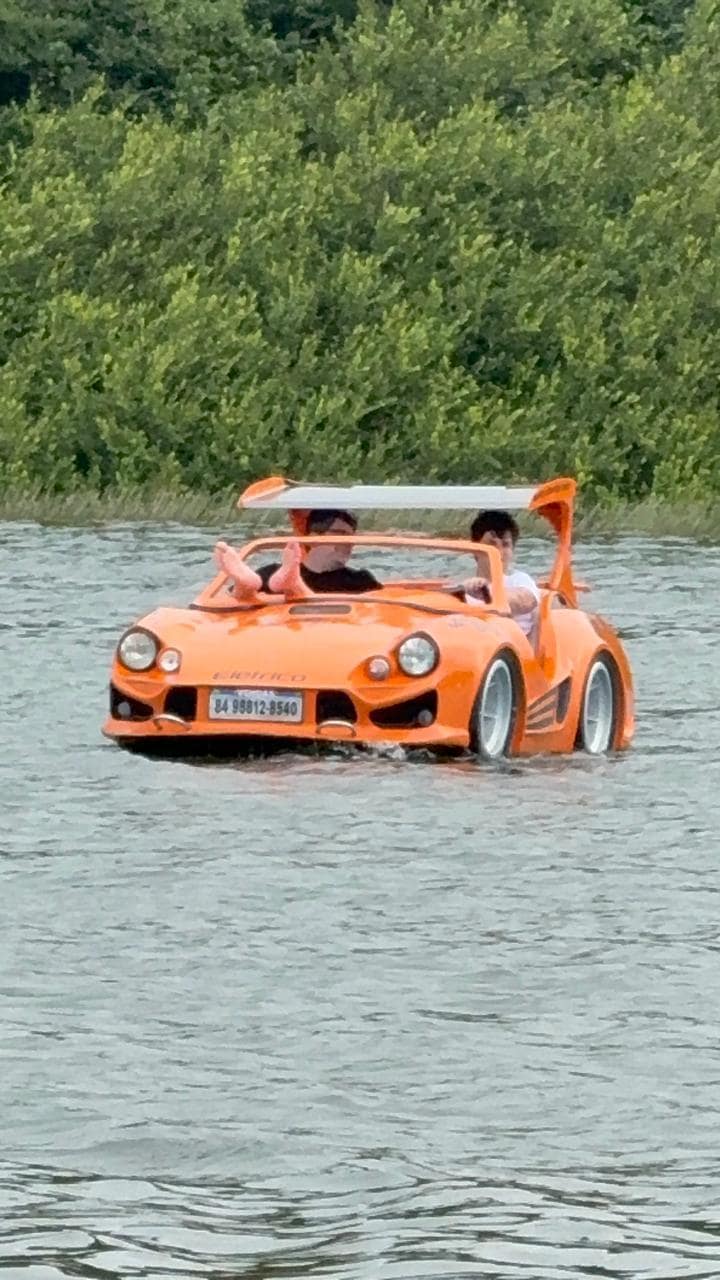 Lagoa bem perto do hotel