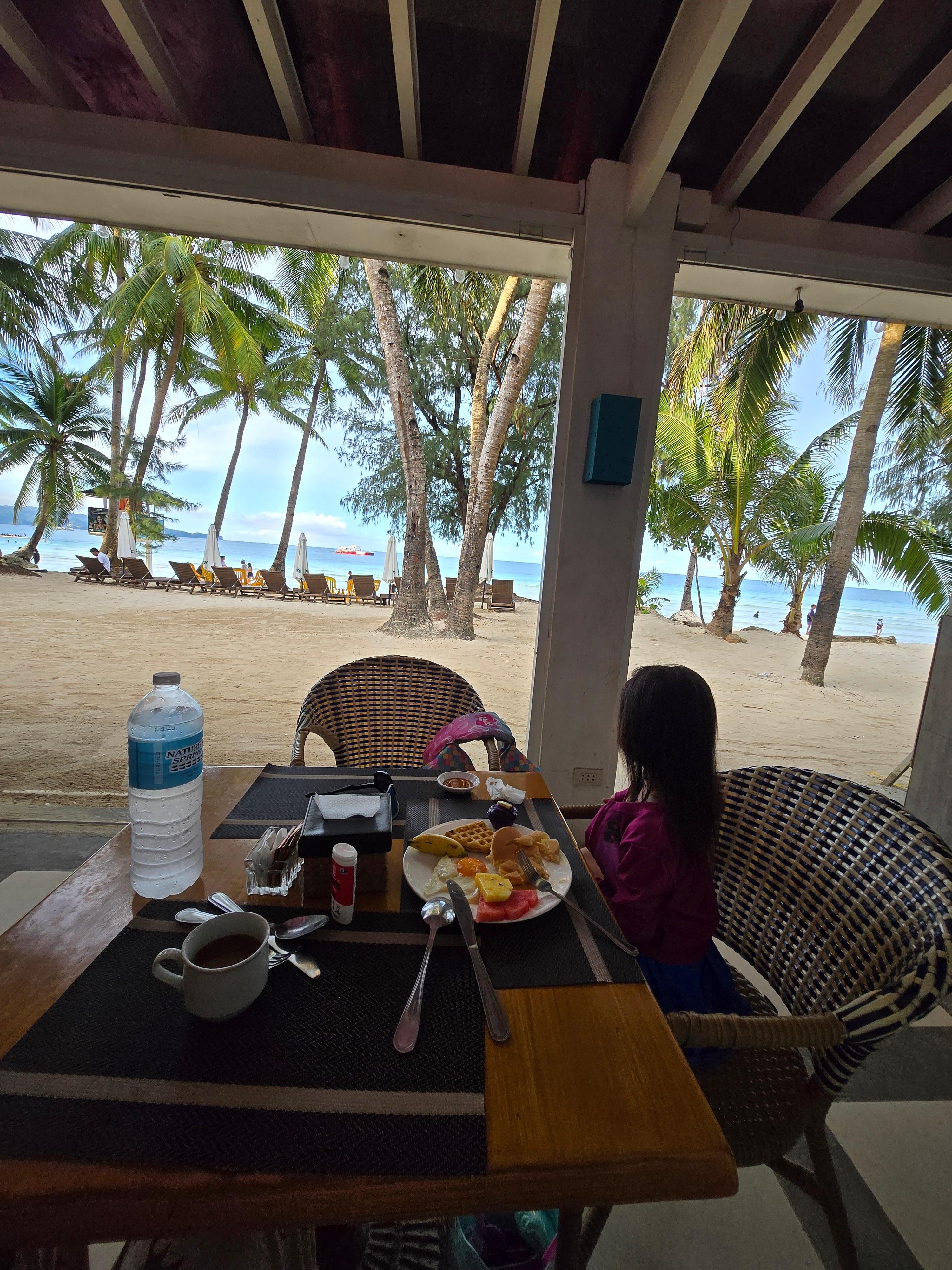 Beach front and family friendly