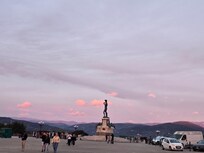 Piazza Michelangelo, south of Arno River