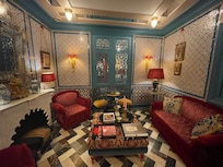 Lounge area