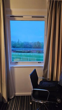 Habitación y fin de la pista