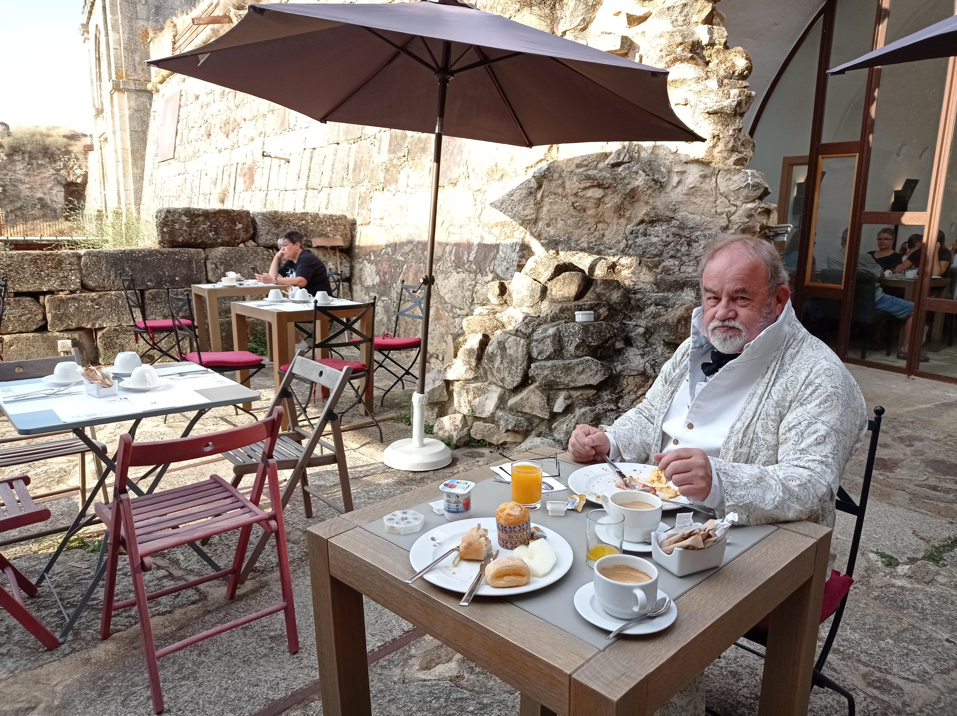 Breakfast on the terrace 