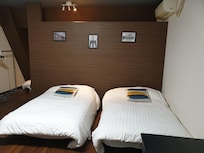 Uncomfortable beds and pillows