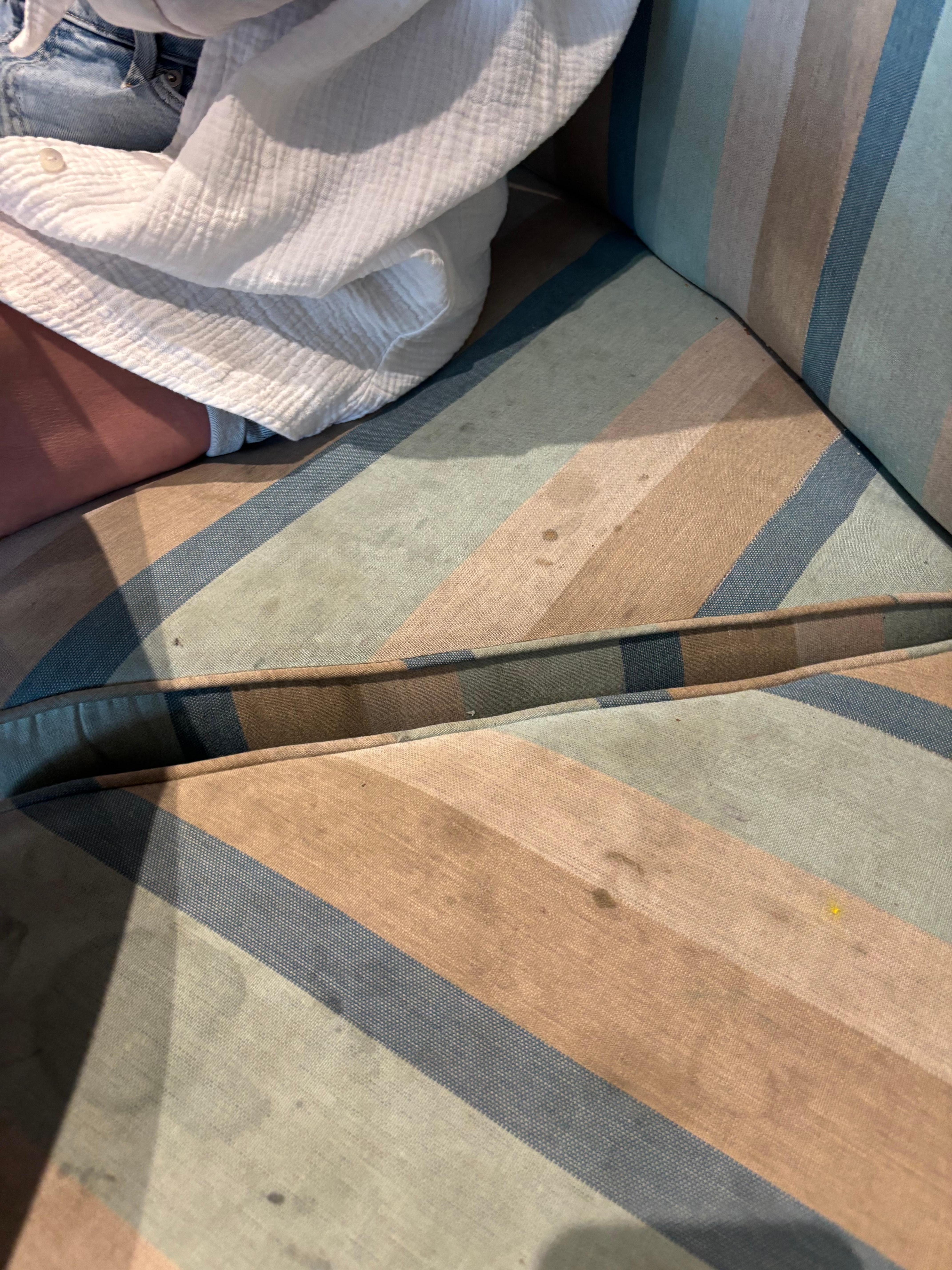 Restaurant benches filthy