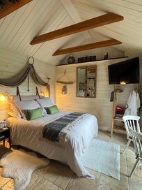 Comfy, comfy bed!