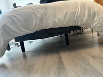 Mattress hanging from the sides :/ I fell off twice