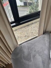 unclosable/lockable balcony doors