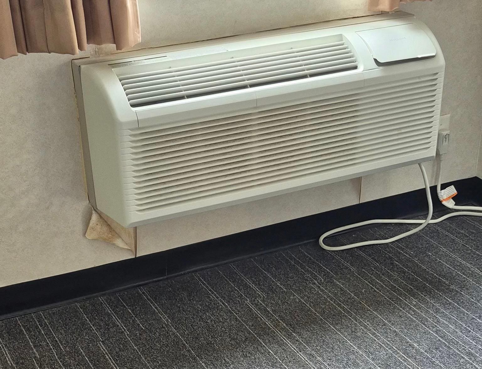 One of several wallpaper hanging off the wall shots