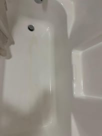 Pee stain in tub