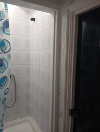 Douche dans l’entrée